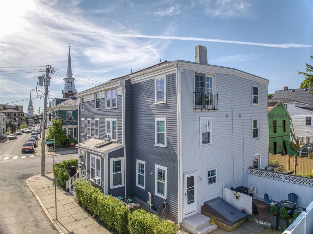 77 Pleasant St # 6
