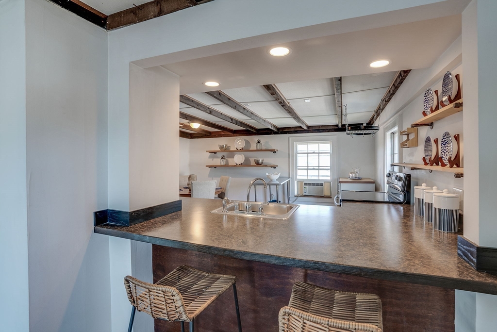 77 Pleasant St # 6