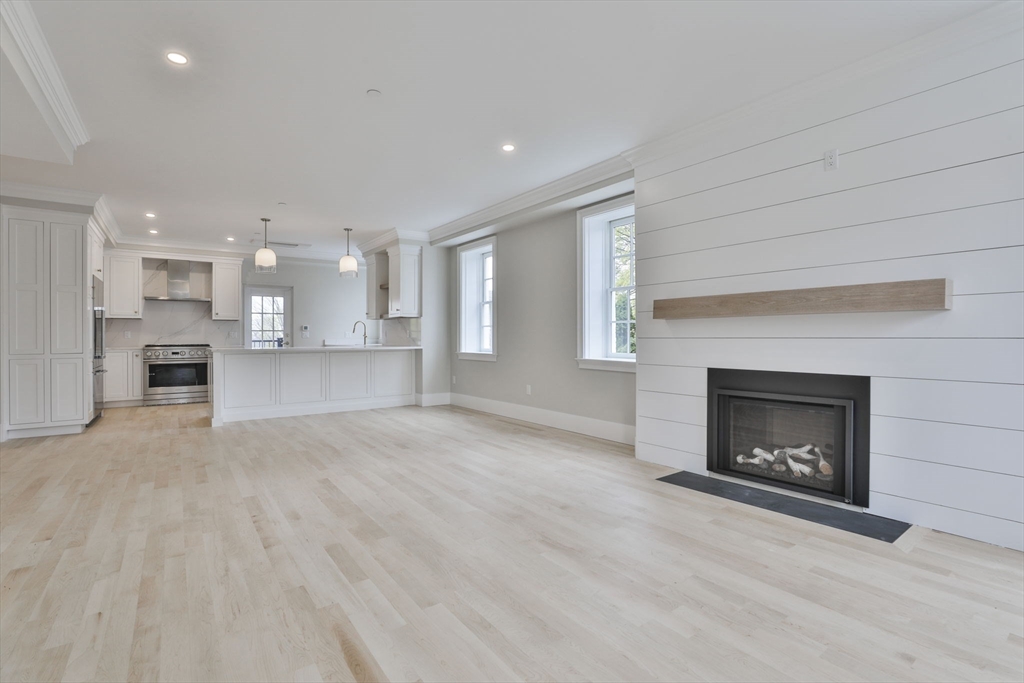 124 High Street # 4