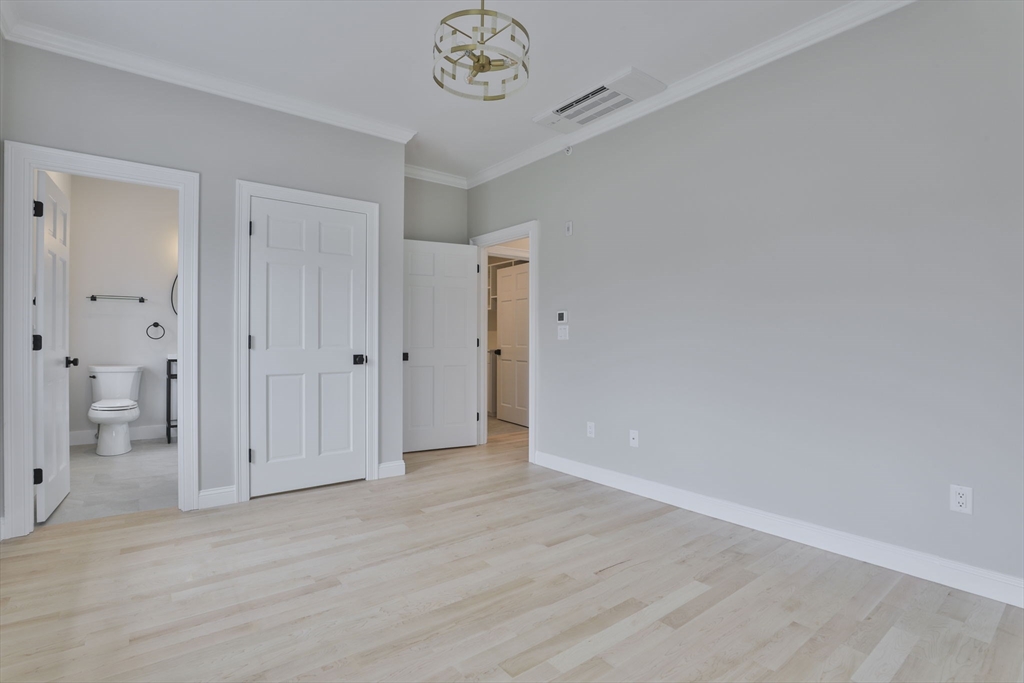 124 High Street # 4