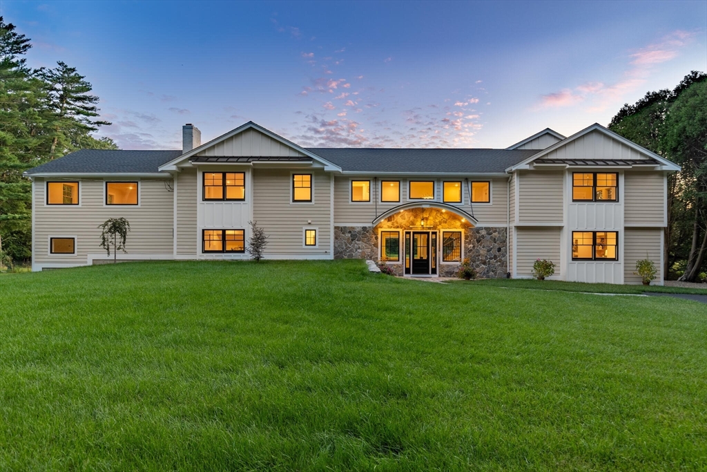 15 Rowley Bridge Rd