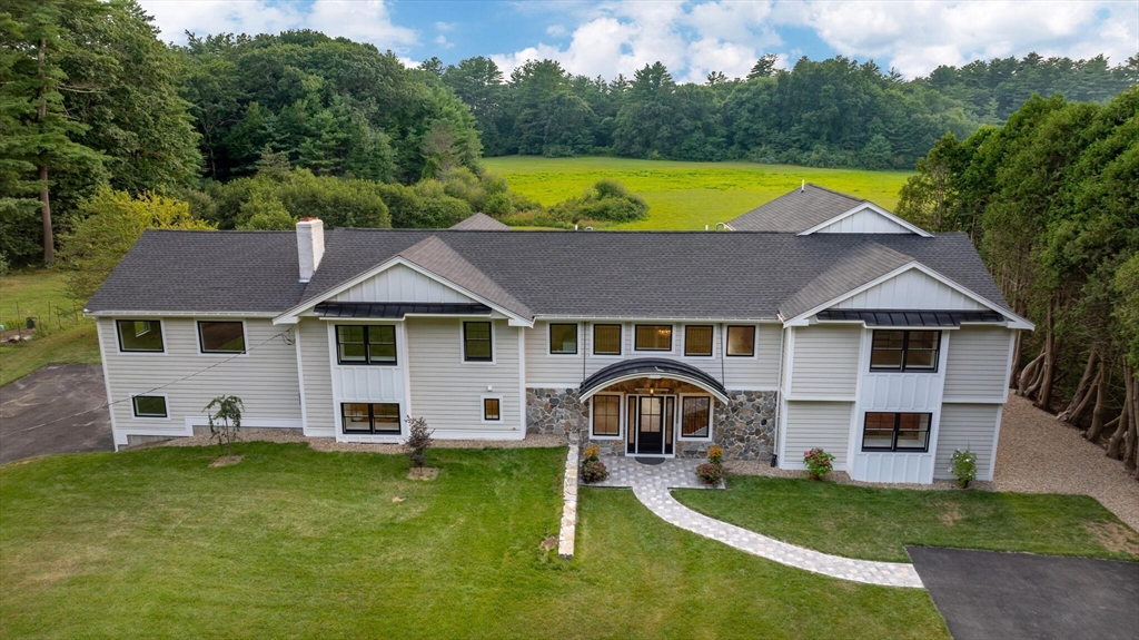 15 Rowley Bridge Rd