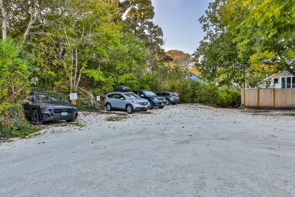 493 Commercial St # 1
