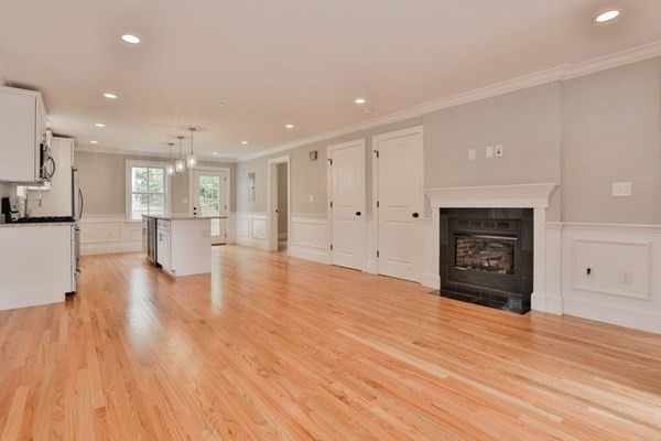 6 Allen Street # B
