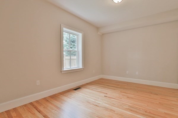 6 Allen Street # B