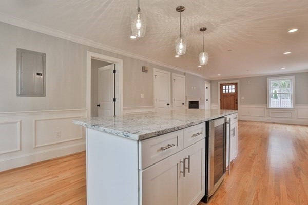 6 Allen Street # B