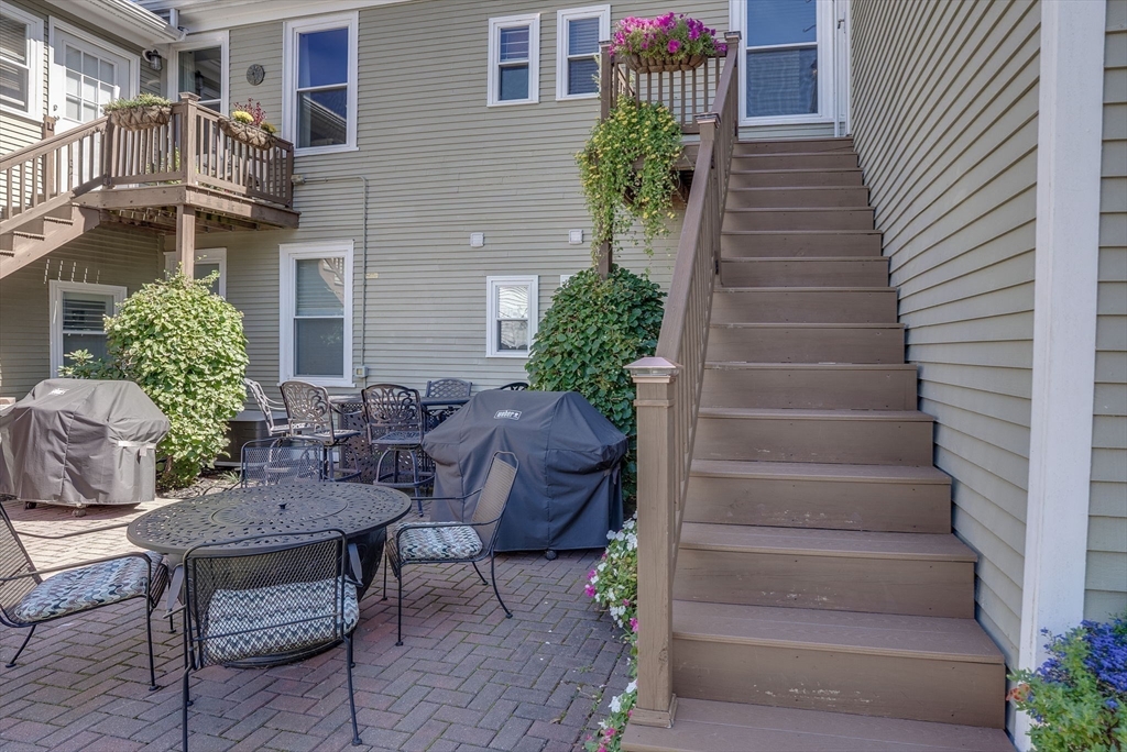 28 Titcomb St # 2