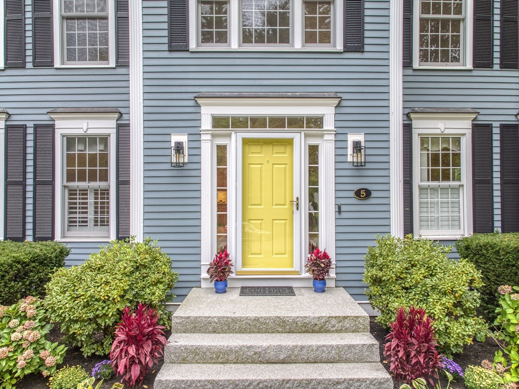 5 Stone Row Ln