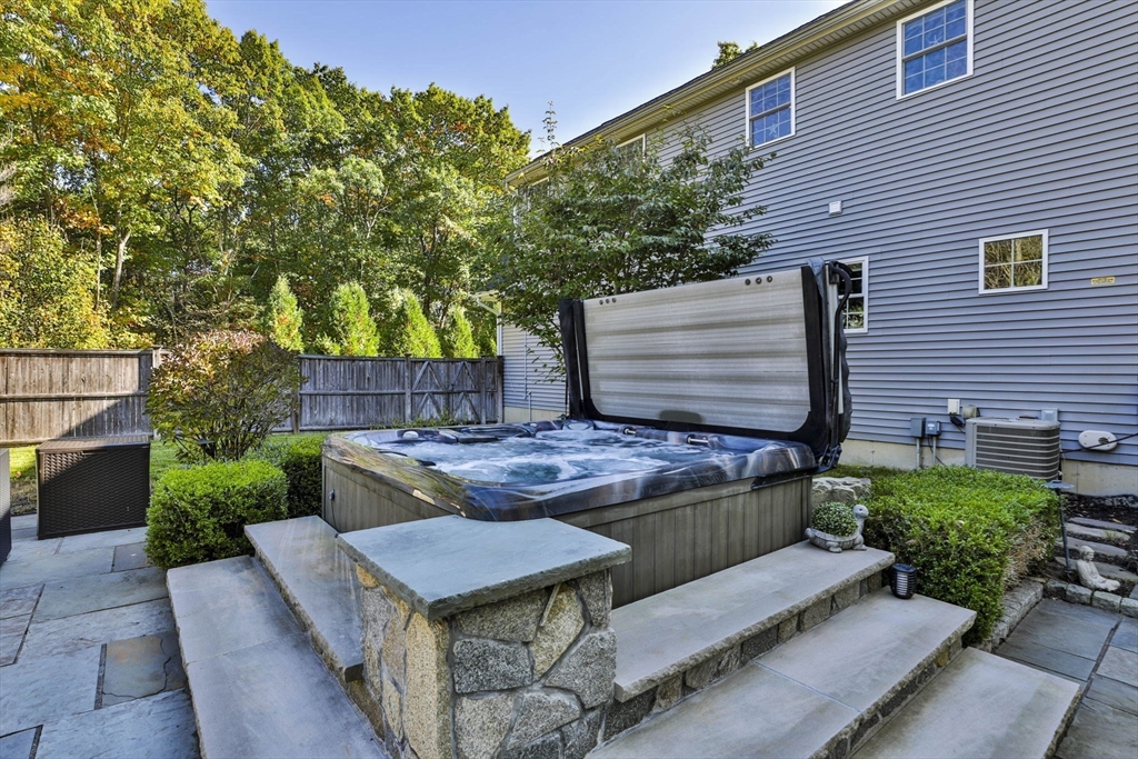 4 Spring Hill Rd