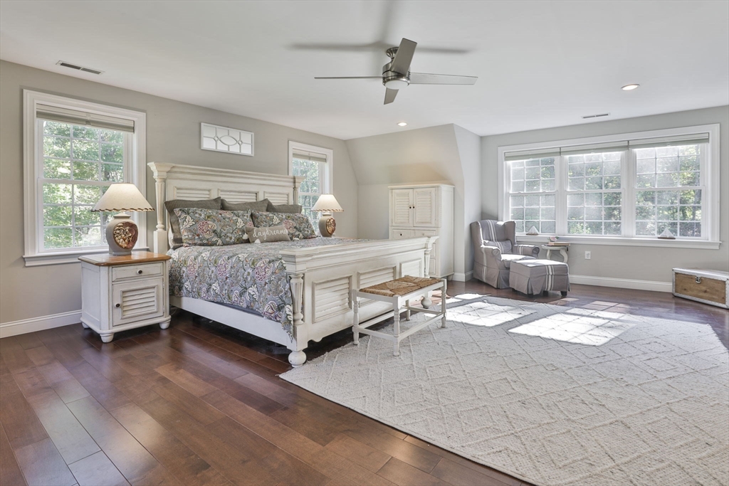 4 Spring Hill Rd