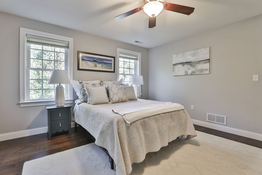 4 Spring Hill Rd