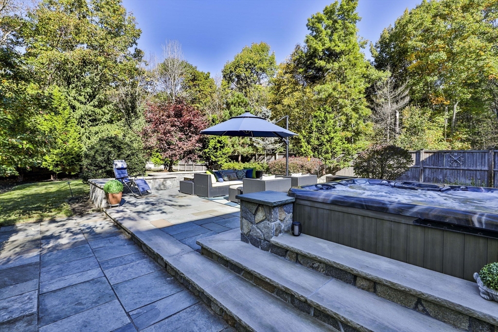 4 Spring Hill Rd