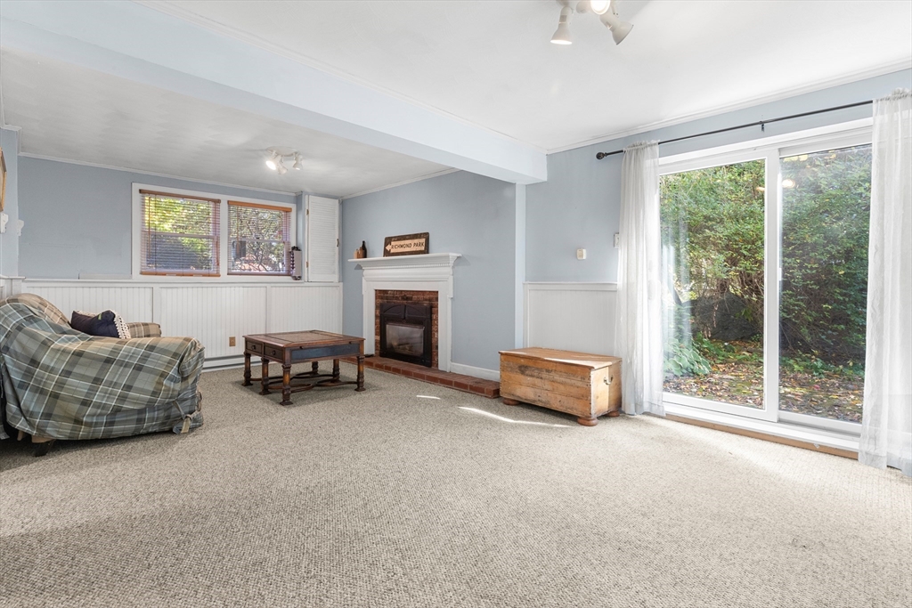 5 Pearson Dr
