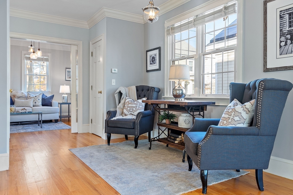 17 Lunt St