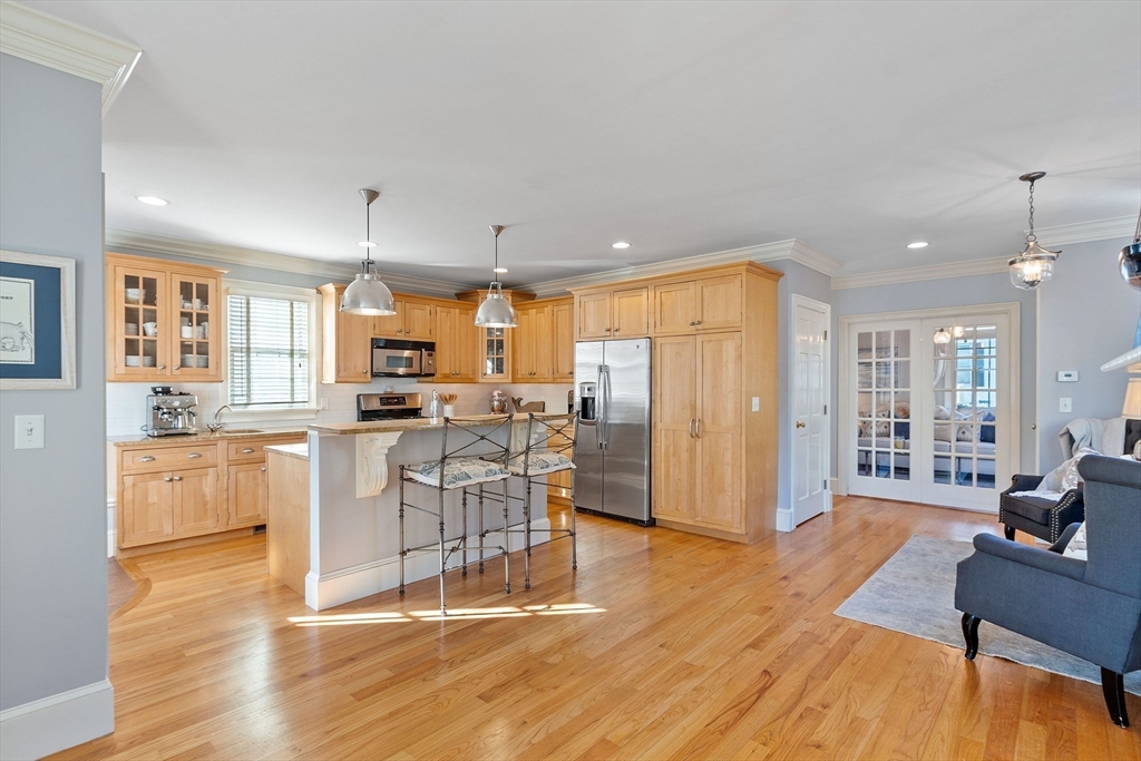 17 Lunt St