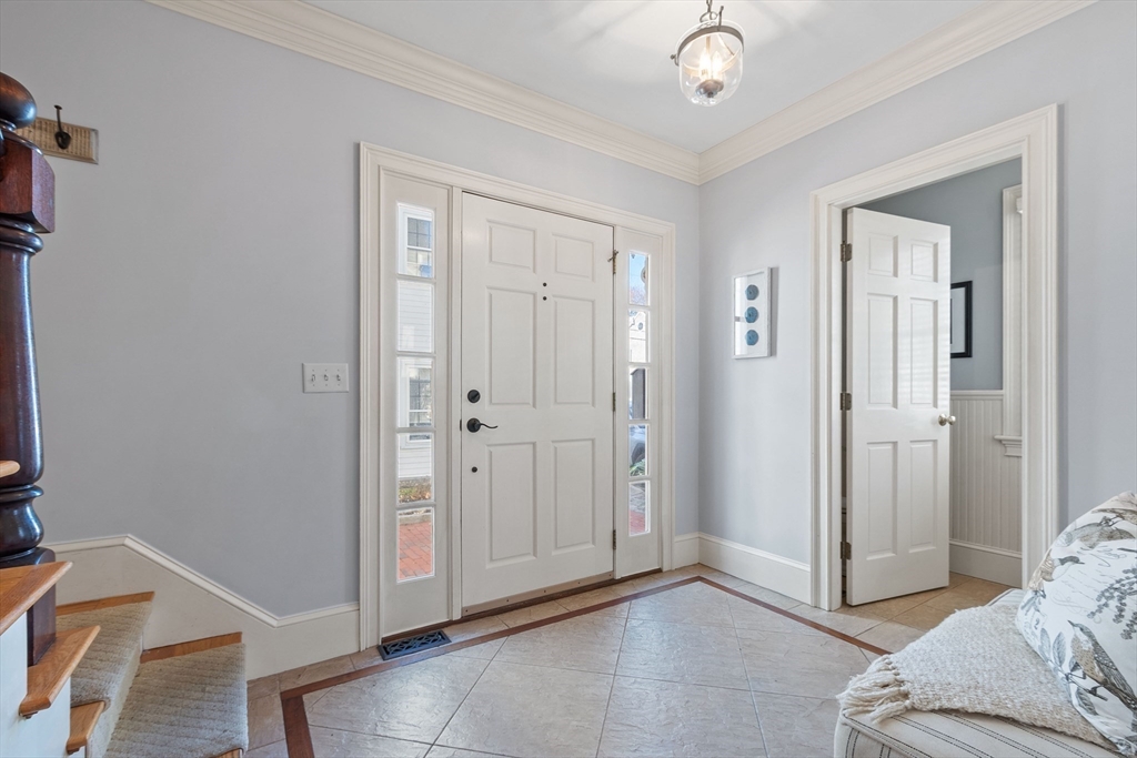 17 Lunt St