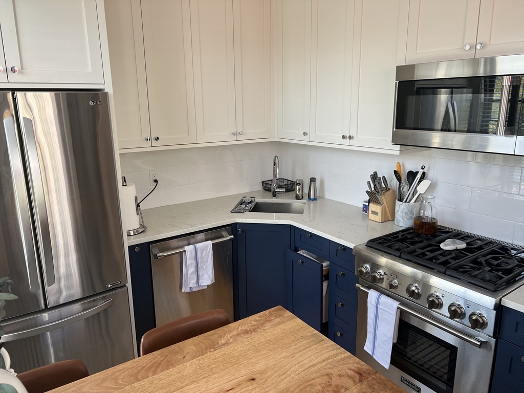 350 Bradford St # 6