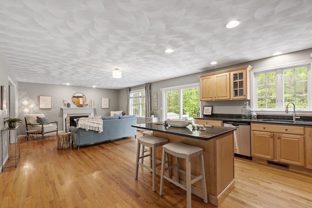11 Whitewood Cir