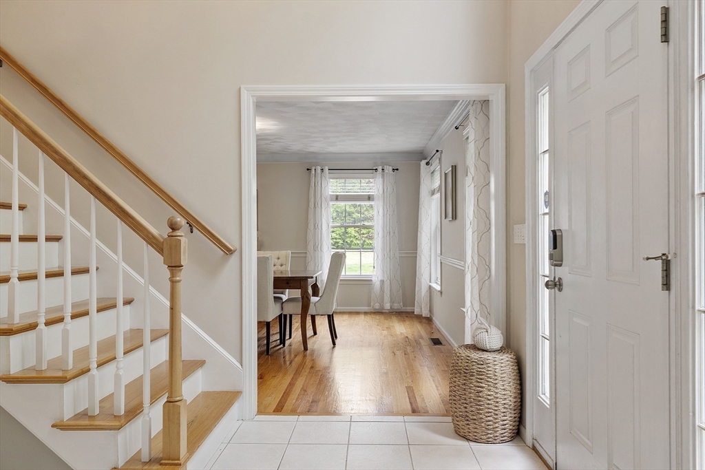 11 Whitewood Cir