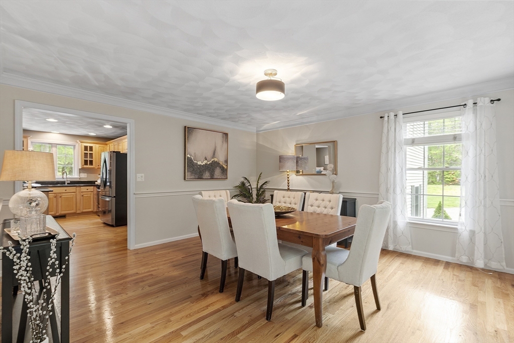 11 Whitewood Cir