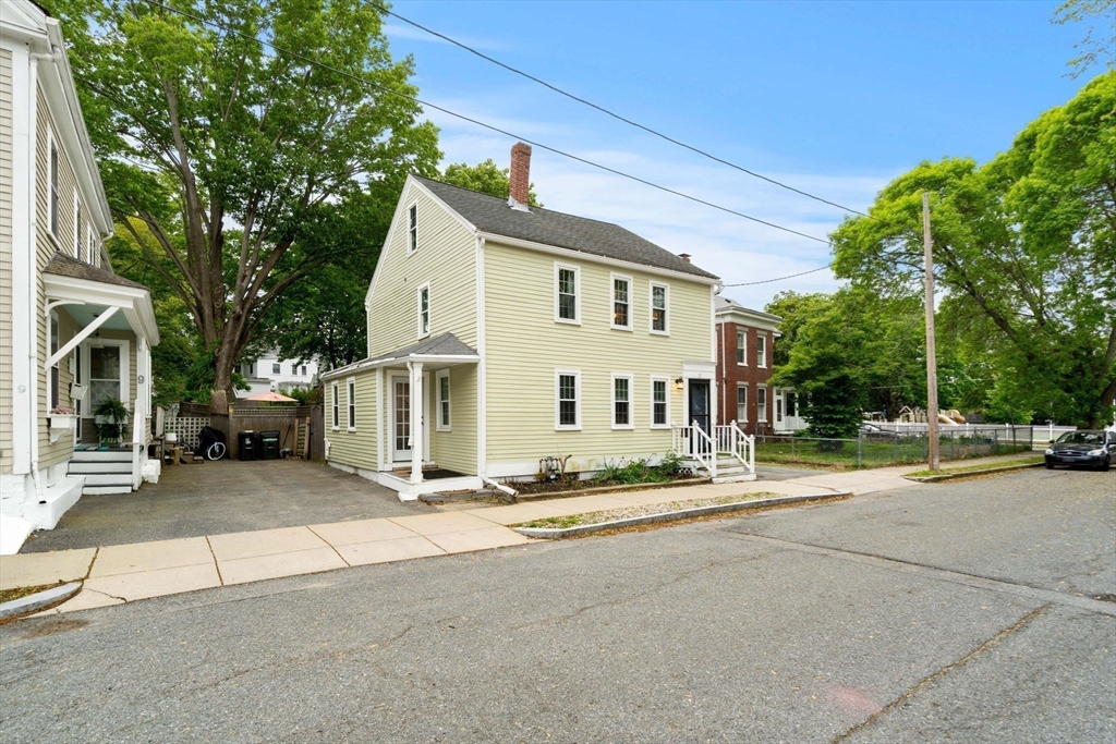 11 Congress St
