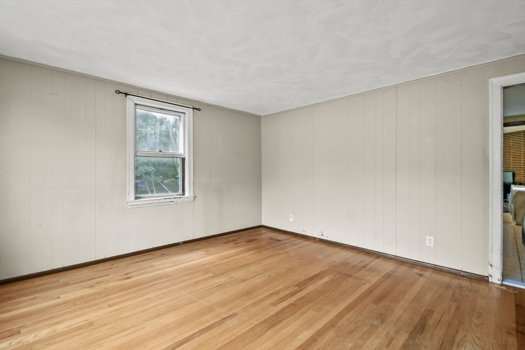 119 Russell St