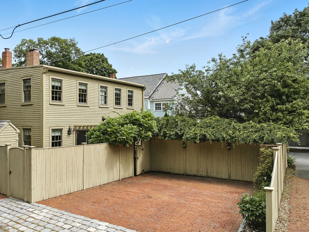 29 Boardman St