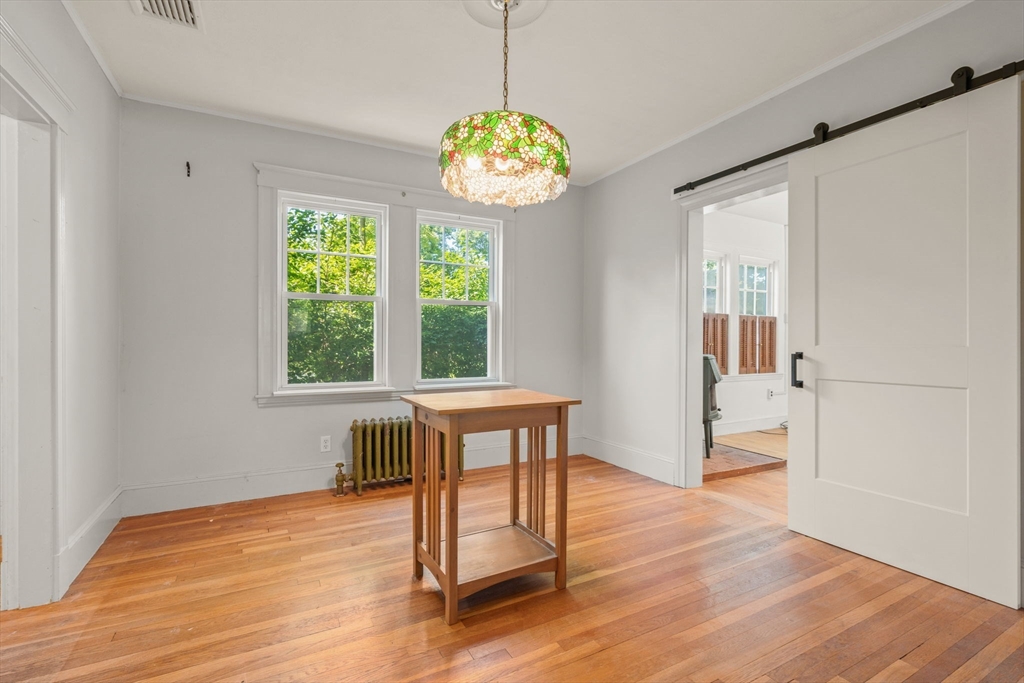 4 Beacon St