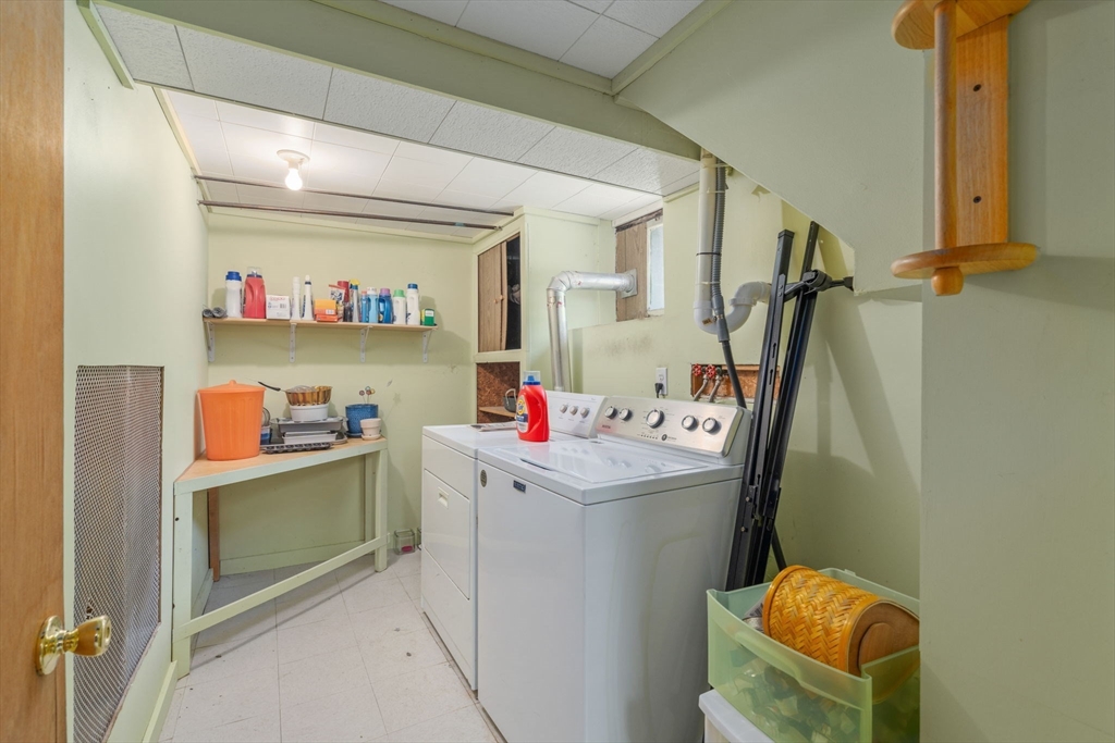 4 Beacon St