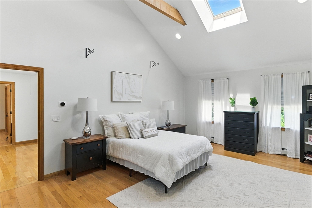 7 Palis Dr