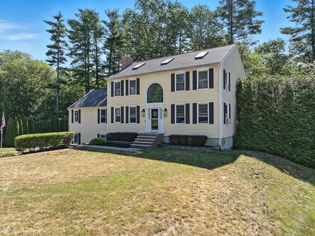 7 Palis Dr
