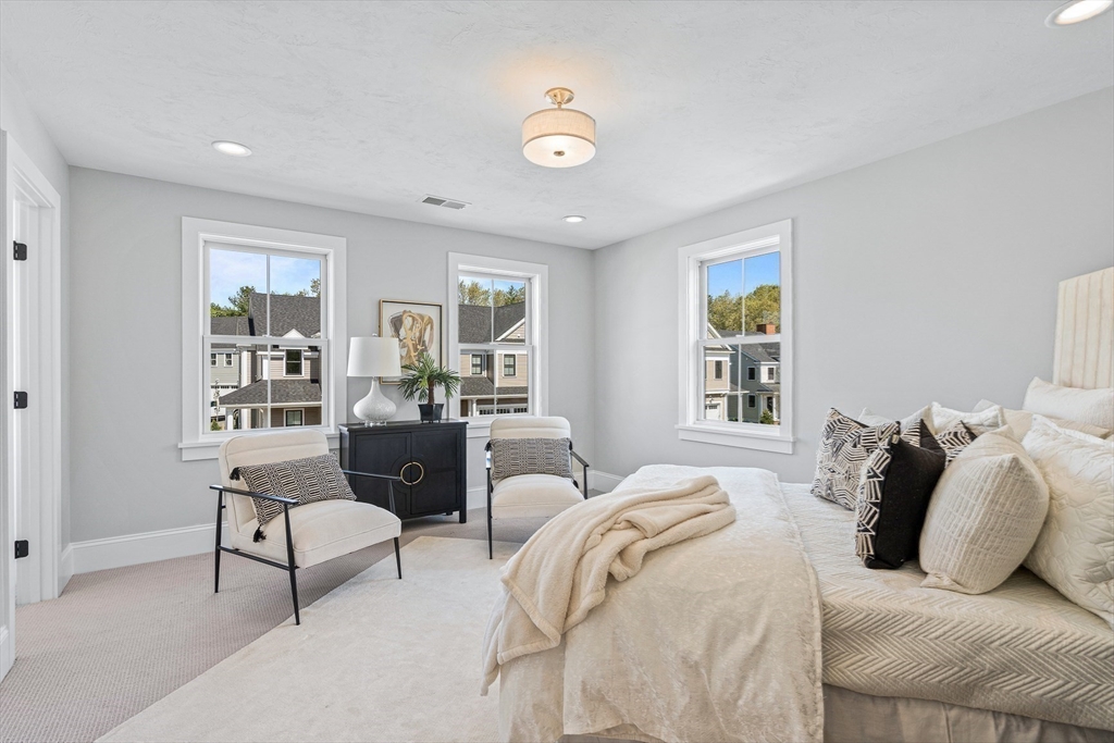 5 Granville Lane # 5