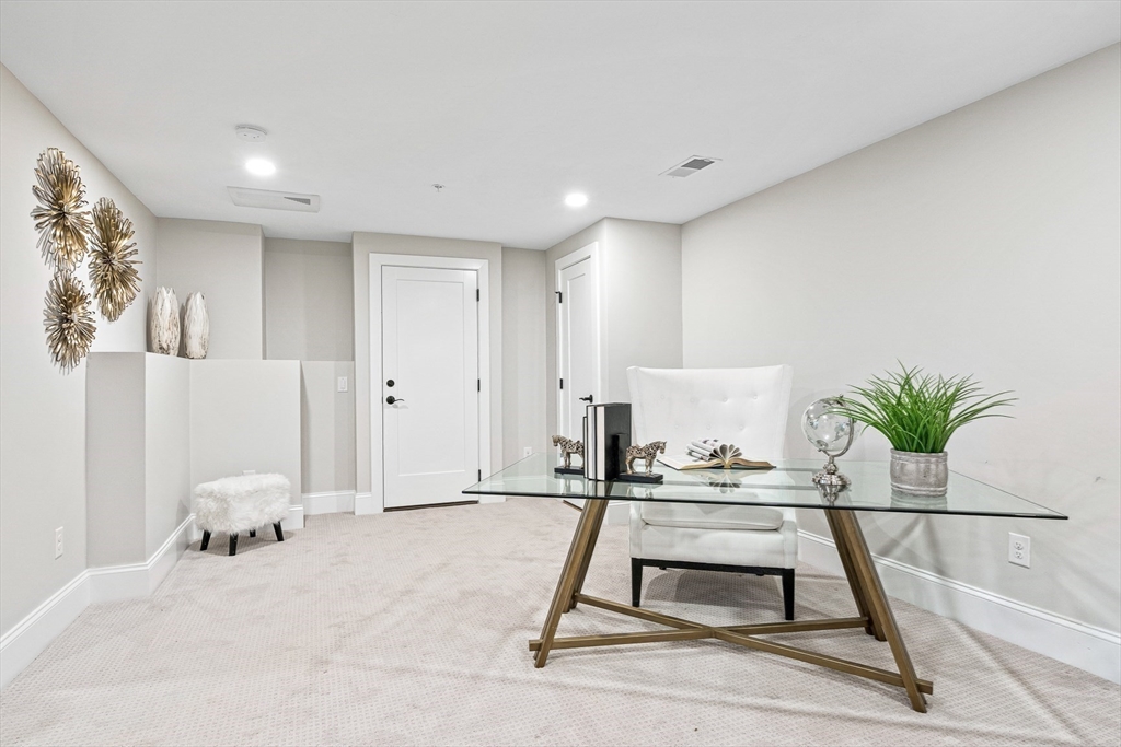 5 Granville Lane # 5