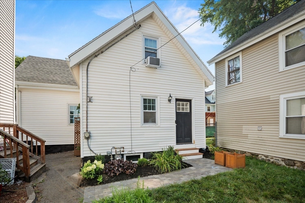 10 Fay Place