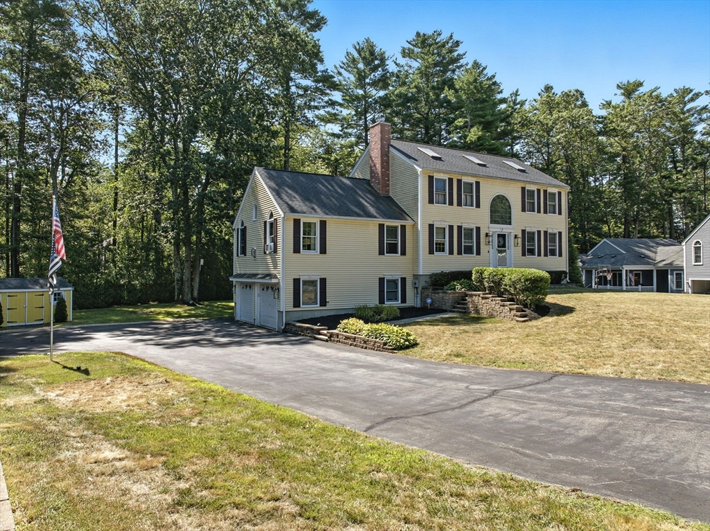 7 Palis Dr
