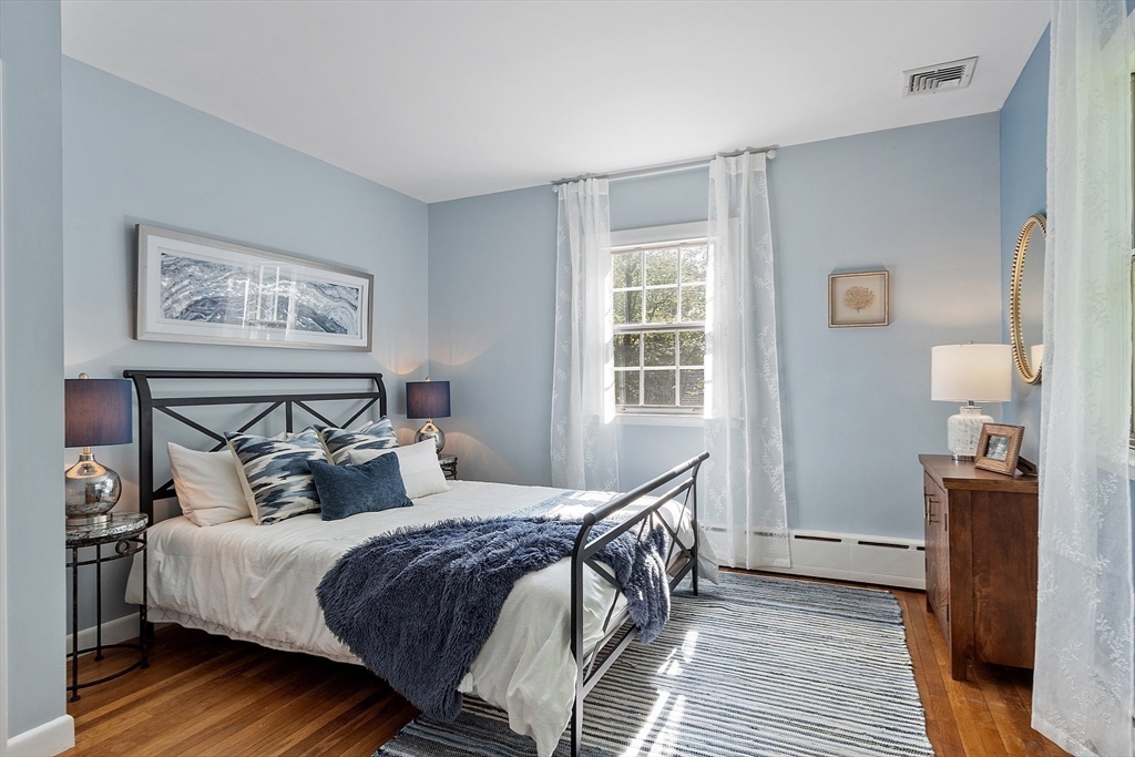 12 Seagull St