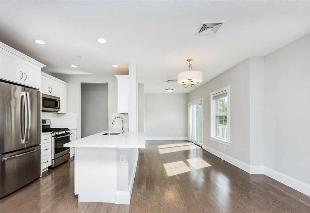 445 Essex Street # 304