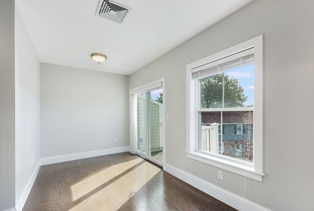 445 Essex Street # 304