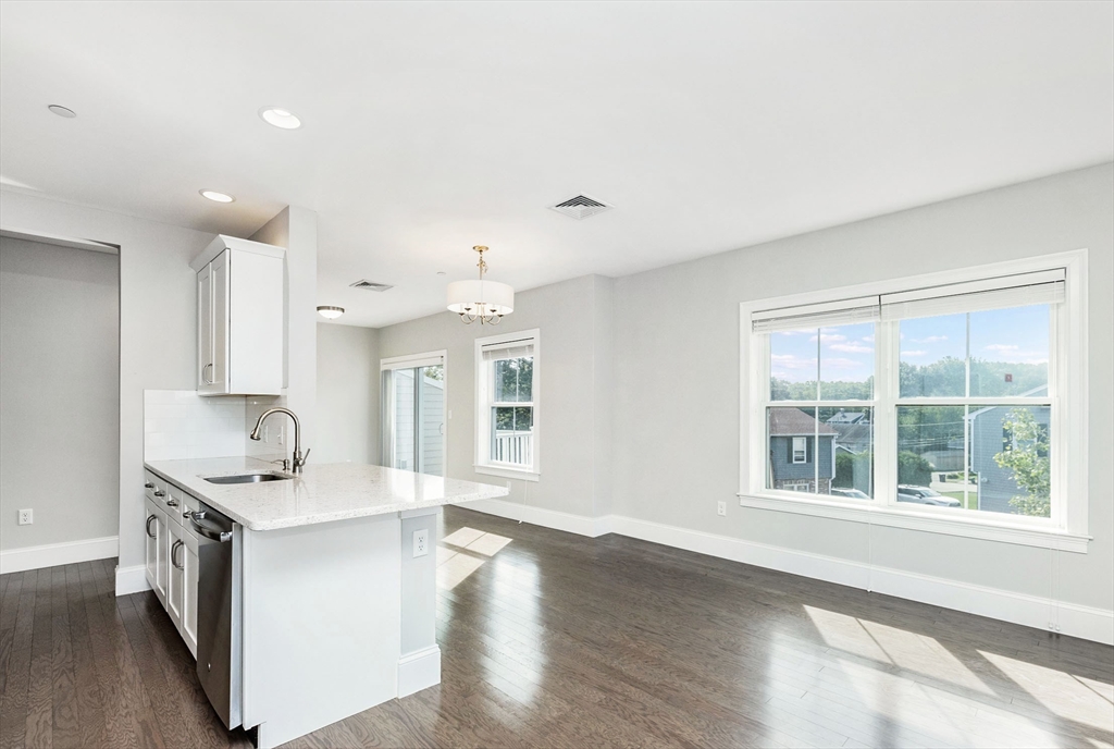 445 Essex Street # 304