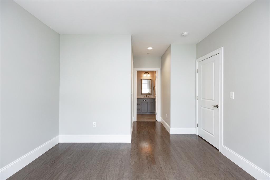 445 Essex Street # 304