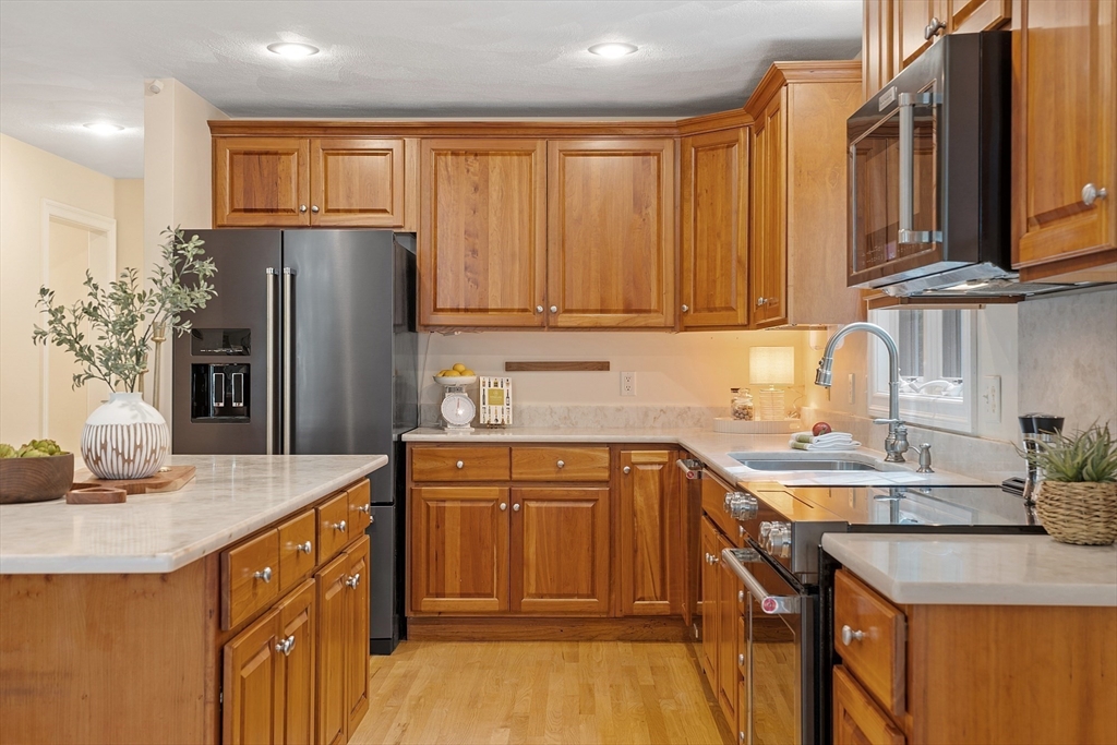 10 Olde Taverne Ln