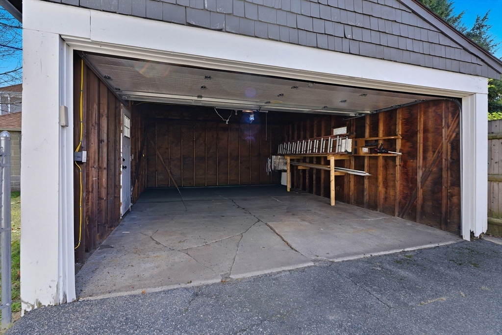 81-83 Marshland St