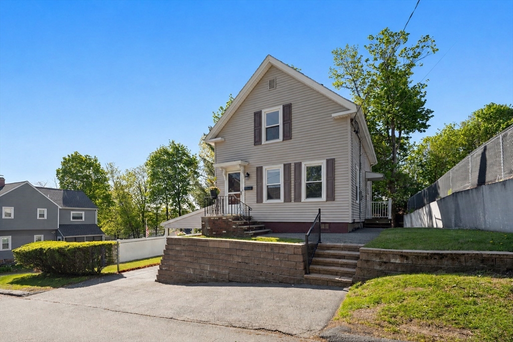 6 Highland St