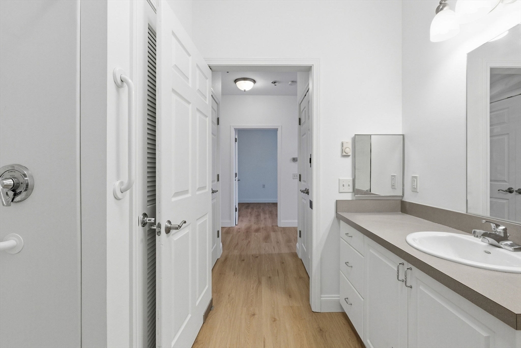 100 Alden St # 308