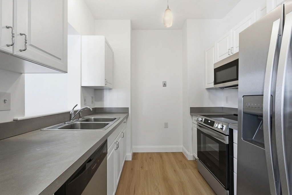 100 Alden St # 308