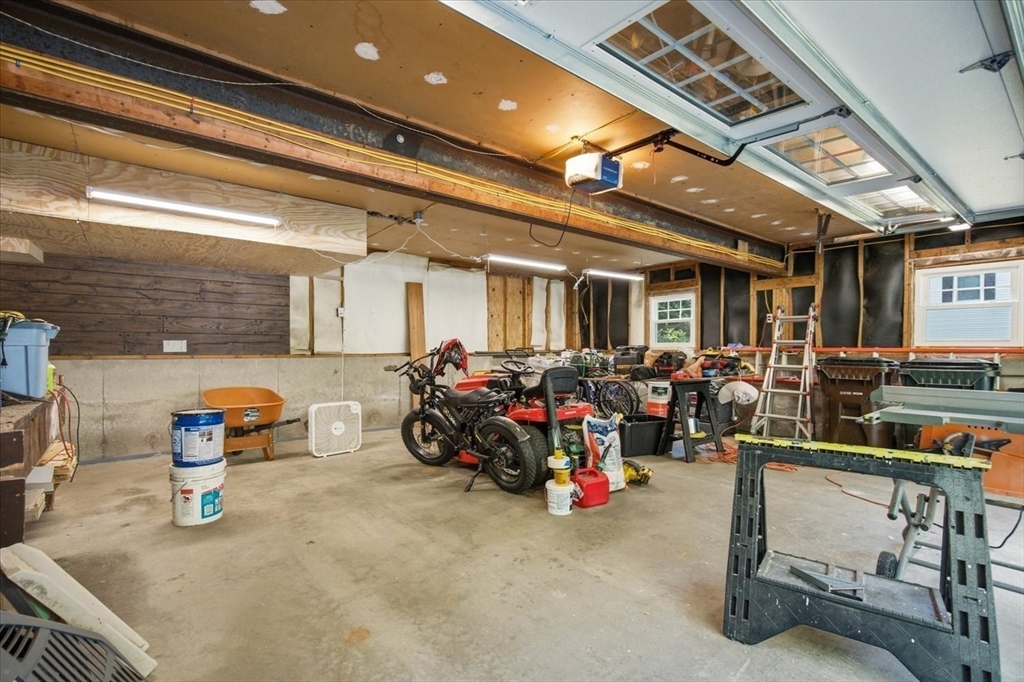 10 Buttonwood Rd