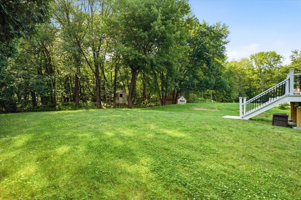 10 Buttonwood Rd