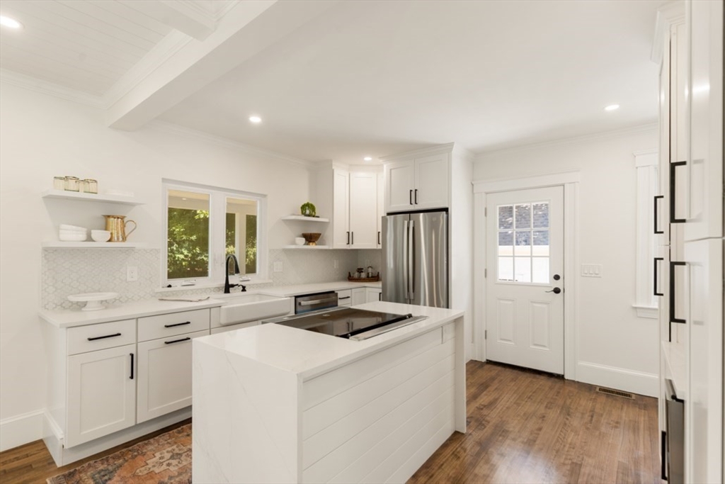 6 Highland Ave