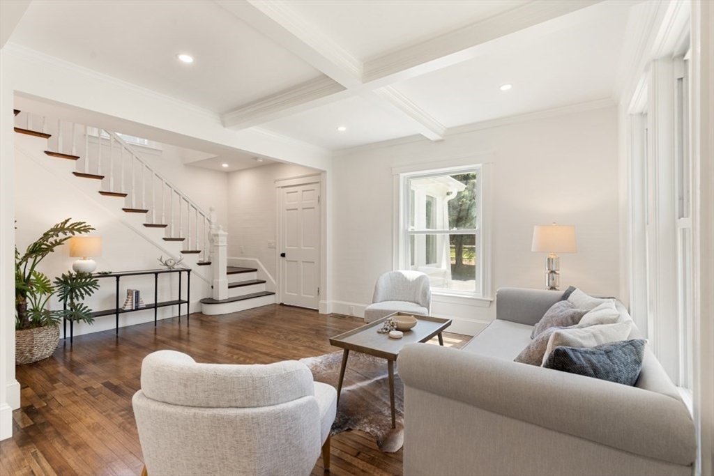 6 Highland Ave
