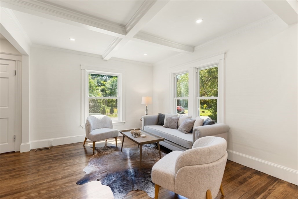 6 Highland Ave